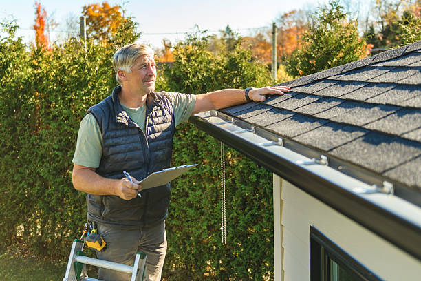 Professional Roofing technician working in Franklin, KY